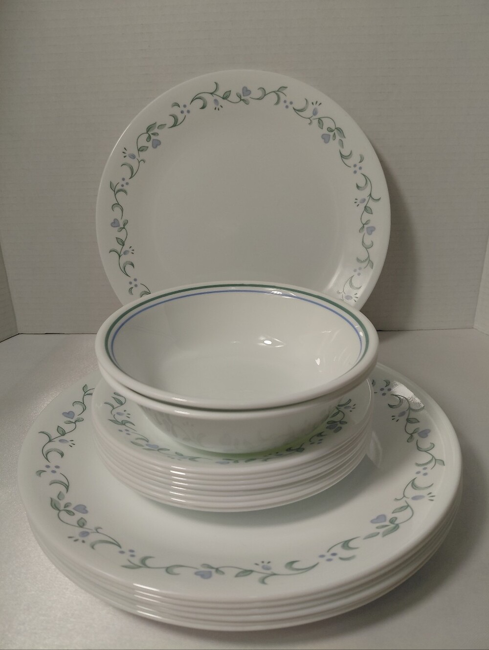 Corelle Country Cottage Dishes- 17 Pieces